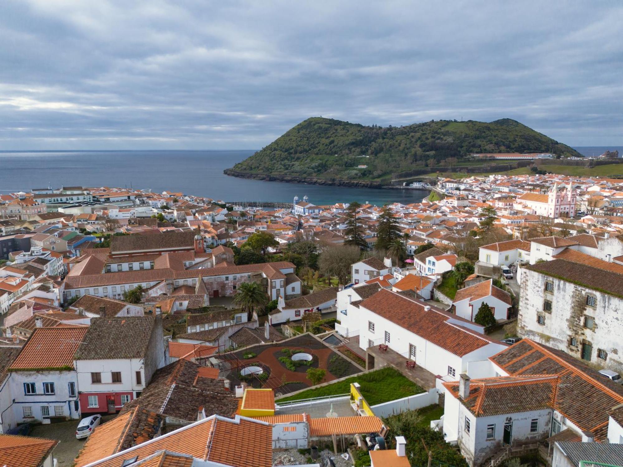 Apartamento Angra + Angra do Heroísmo Exterior foto