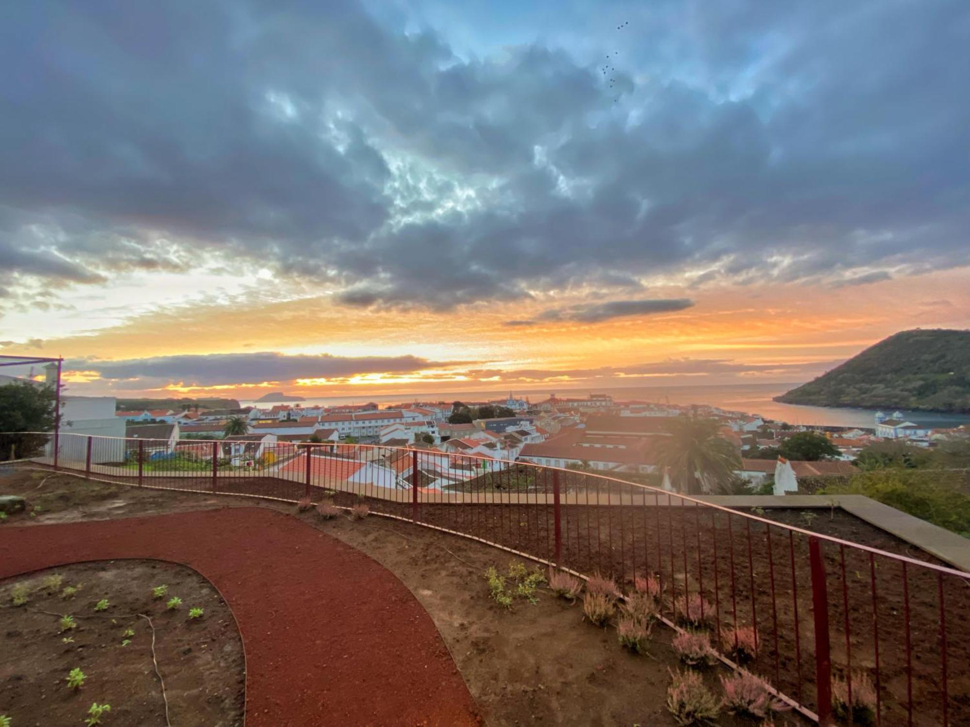 Apartamento Angra + Angra do Heroísmo Exterior foto