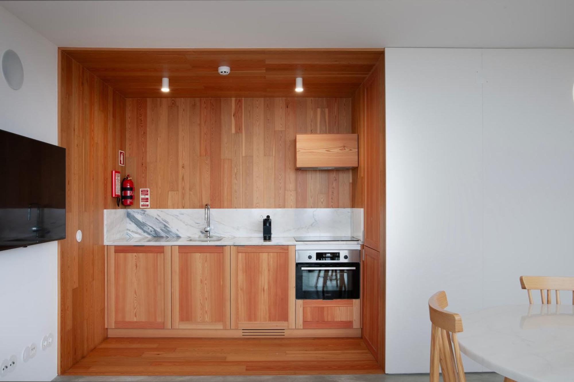 Apartamento Angra + Angra do Heroísmo Habitación foto
