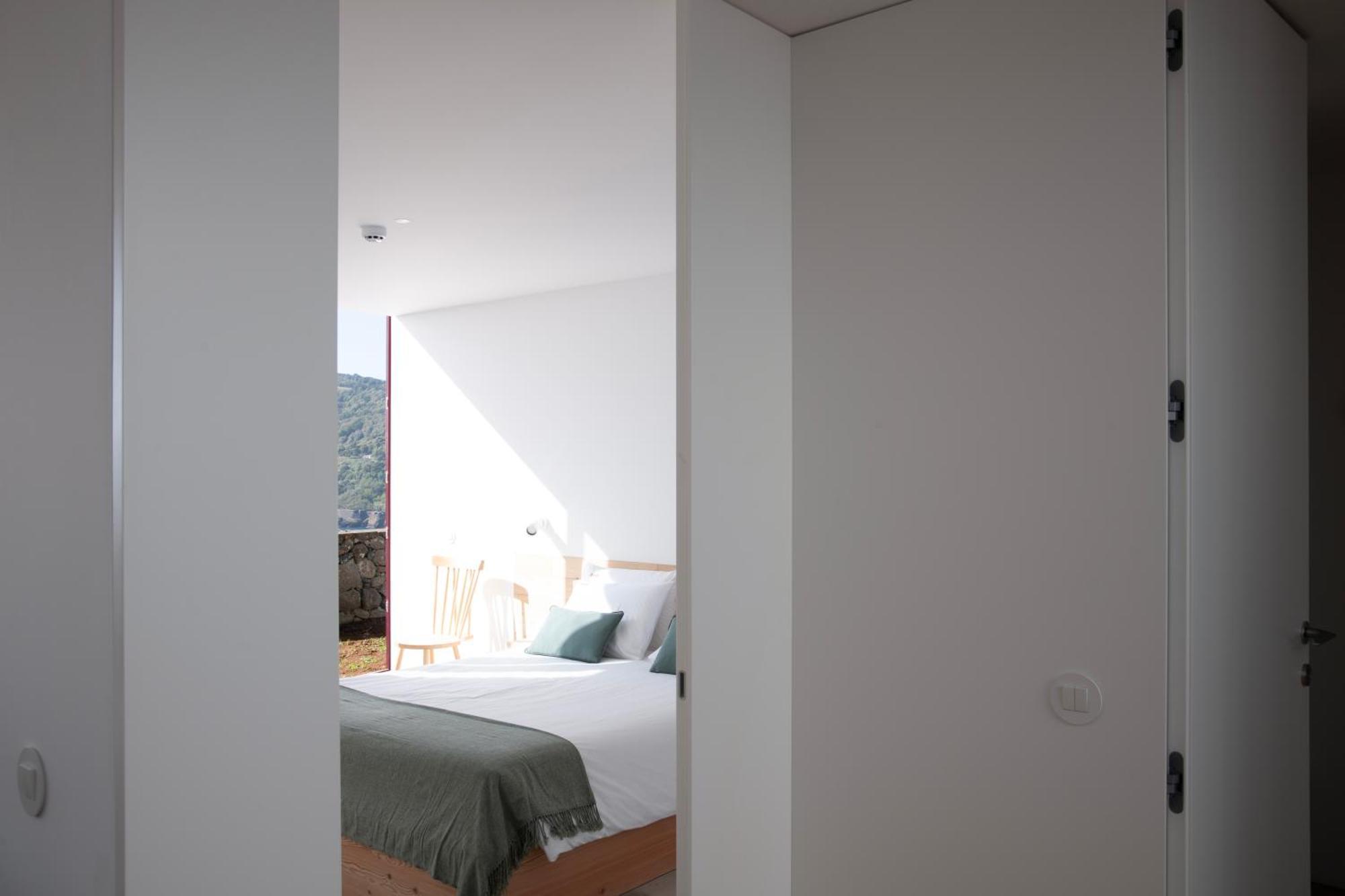 Apartamento Angra + Angra do Heroísmo Habitación foto